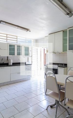 Casa à venda com 370m², 3 quartos e 5 vagasCozinha