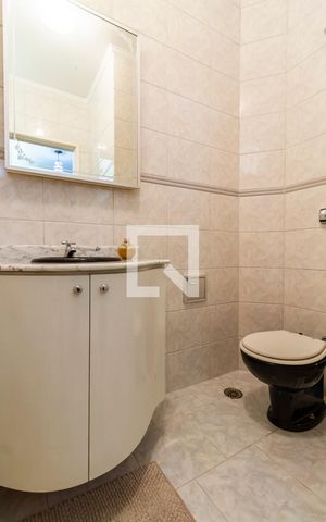 Casa à venda com 370m², 3 quartos e 5 vagasLavabo 1