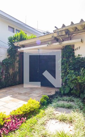 Casa à venda com 370m², 3 quartos e 5 vagasQuintal