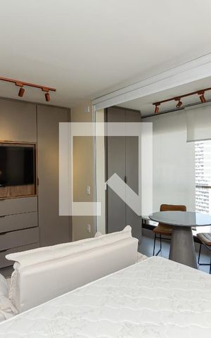 Studio para alugar com 28m², 1 quarto e sem vaga Studio para alugar com 28m², 1 quarto e sem vagaStudio