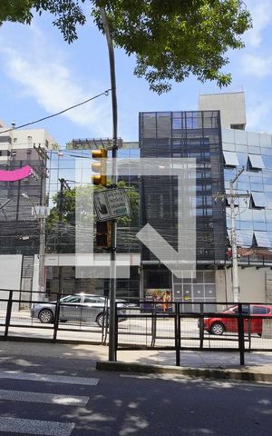 Apartamento à venda com 37m², 1 quarto e 1 vagaFachada