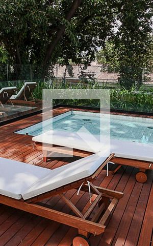 Studio à venda com 33m², 1 quarto e sem vaga Studio à venda com 33m², 1 quarto e sem vagaÁrea comum - Piscina