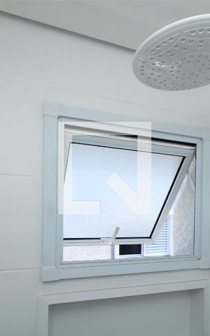 Apartamento à venda com 95m², 2 quartos e 2 vagasBanheiro da Suite