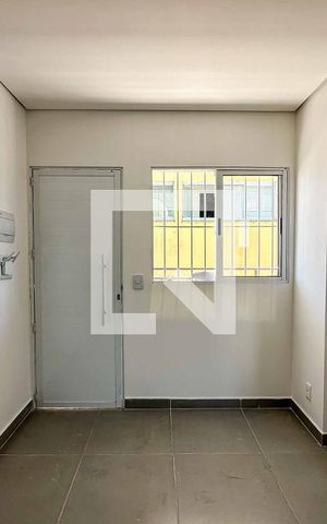 Apartamento para alugar com 32m², 1 quarto e sem vaga Apartamento para alugar com 32m², 1 quarto e sem vagaSala/Cozinha