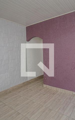 Casa para alugar com 70m², 1 quarto e 1 vaga Casa para alugar com 70m², 1 quarto e 1 vagaSala