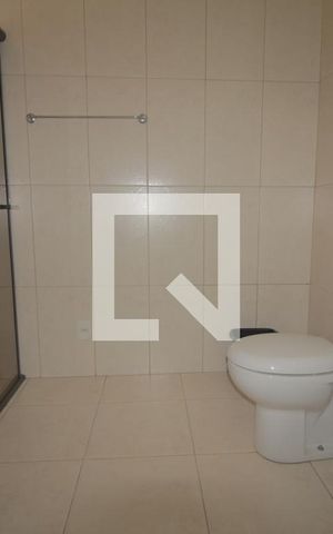 Casa à venda com 200m², 4 quartos e 2 vagasBanheiro 1