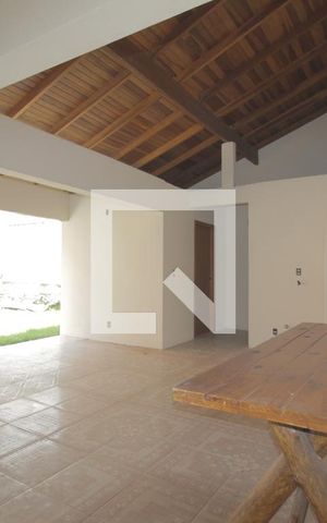 Casa à venda com 200m², 4 quartos e 2 vagasÁrea comum - Churrasqueira