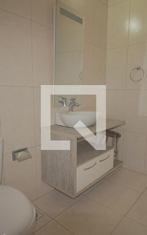 Casa à venda com 200m², 4 quartos e 2 vagasBanheiro 1