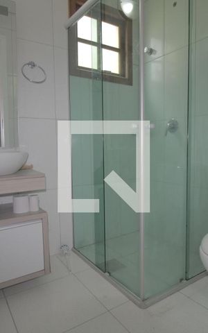 Casa à venda com 200m², 4 quartos e 2 vagasBanheiro 2