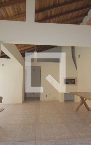 Casa à venda com 200m², 4 quartos e 2 vagasÁrea comum - Churrasqueira