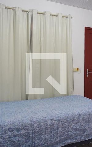 Casa para alugar com 107m², 2 quartos e 5 vagasSala