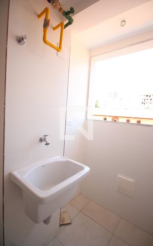 Apartamento para alugar com 43m², 2 quartos e sem vagaÁrea de Serviço