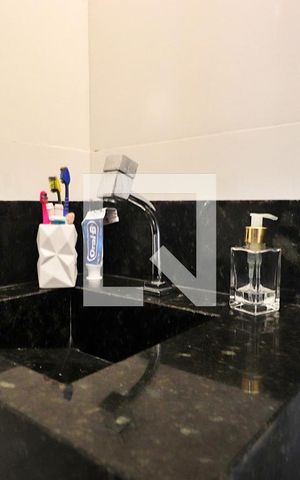Apartamento à venda com 104m², 3 quartos e 1 vagaSuíte - Banheiro do Quarto 2
