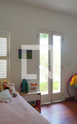 Casa para alugar com 182m², 3 quartos e 2 vagasSuíte 1