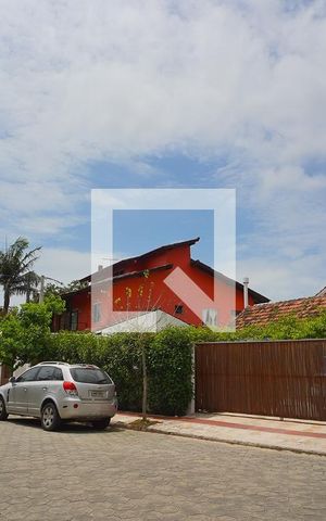 Casa para alugar com 182m², 3 quartos e 2 vagasFachada rua