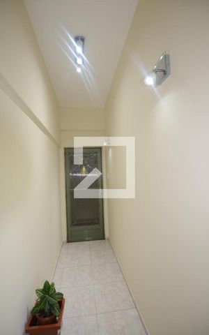Apartamento à venda com 80m², 2 quartos e 1 vagaHall de entrada