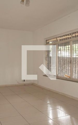 Casa à venda com 120m², 3 quartos e 2 vagasSala