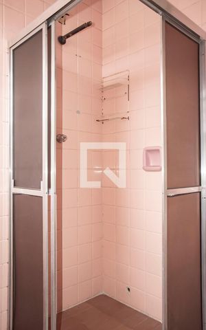 Casa à venda com 120m², 3 quartos e 2 vagasBanheiro