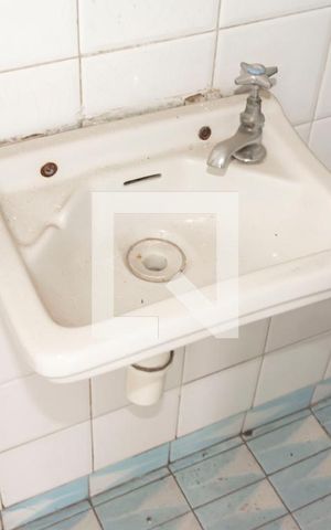 Casa à venda com 120m², 3 quartos e 2 vagasBanheiro de Serviço