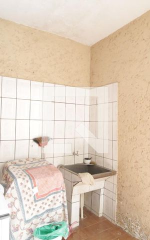 Casa para alugar com 200m², 3 quartos e 1 vagaÁrea de Serviço