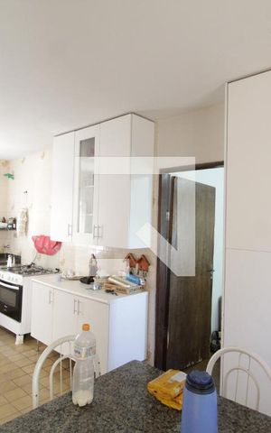 Casa para alugar com 200m², 3 quartos e 1 vagaCozinha