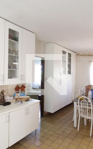Casa para alugar com 200m², 3 quartos e 1 vagaCozinha