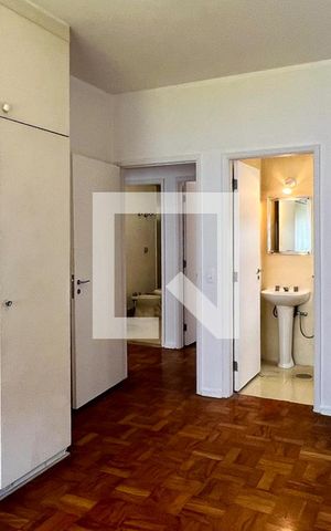 Apartamento à venda com 124m², 3 quartos e 2 vagas Apartamento à venda com 124m², 3 quartos e 2 vagasSuíte