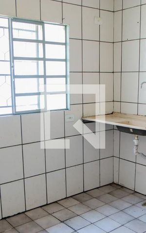 Casa para alugar com 60m², 1 quarto e sem vaga Casa para alugar com 60m², 1 quarto e sem vagaCozinha