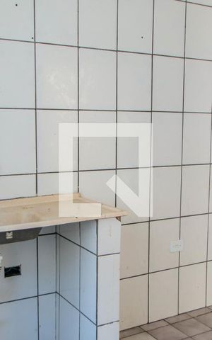 Casa para alugar com 60m², 1 quarto e sem vaga Casa para alugar com 60m², 1 quarto e sem vagaCozinha