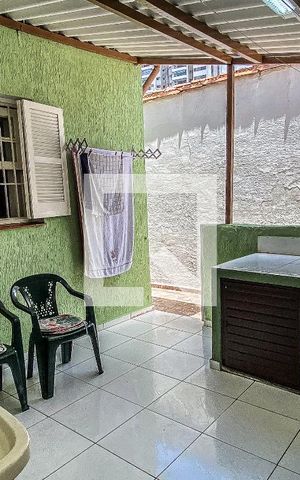Casa à venda com 400m², 6 quartos e 2 vagasCasa 1 - Area de serviço