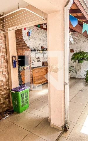 Casa à venda com 400m², 6 quartos e 2 vagasCasa 3 - Area de Serviço - Quintal