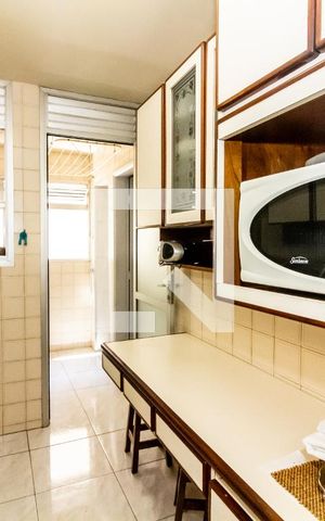 Apartamento à venda com 86m², 3 quartos e 2 vagas Apartamento à venda com 86m², 3 quartos e 2 vagasCozinha - Armários