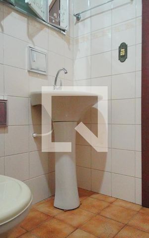 Casa à venda com 178m², 3 quartos e 1 vaga Casa à venda com 178m², 3 quartos e 1 vagaBanheiro 1