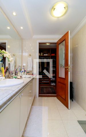 Apartamento à venda com 420m², 2 quartos e 2 vagas Apartamento à venda com 420m², 2 quartos e 2 vagasSuíte 2 - Banheiro