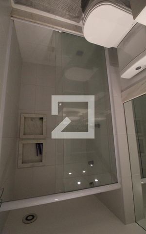Apartamento à venda com 70m², 2 quartos e 1 vaga Apartamento à venda com 70m², 2 quartos e 1 vagaBanheiro Social