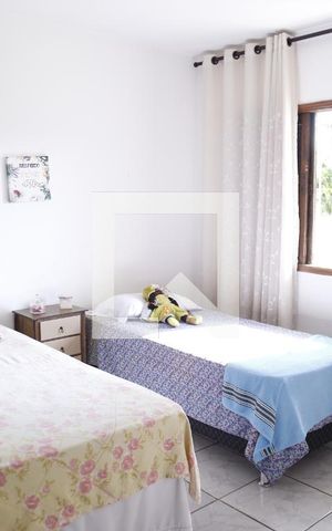 Casa à venda com 450m², 5 quartos e 3 vagasSuíte-Casa 1