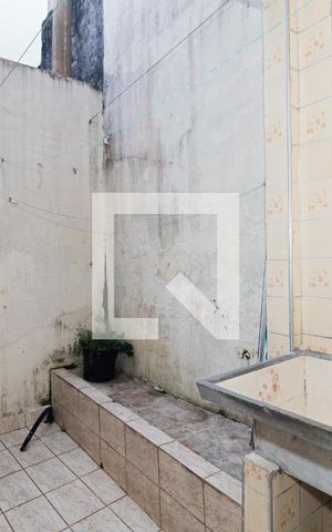 Casa à venda com 70m², 3 quartos e sem vaga Casa à venda com 70m², 3 quartos e sem vagaÁrea de Serviço