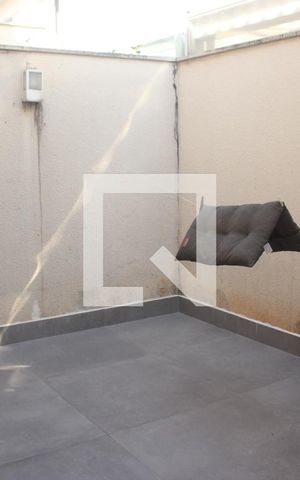 Casa de condomínio à venda com 96m², 3 quartos e 2 vagasQuintal