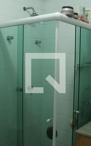 Casa de condomínio à venda com 96m², 3 quartos e 2 vagasBanheiro