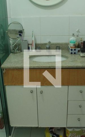 Casa de condomínio à venda com 96m², 3 quartos e 2 vagasBanheiro