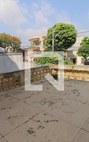 Casa à venda com 339m², 5 quartos e 1 vagaÁrea comum - Deck