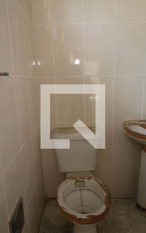 Casa à venda com 339m², 5 quartos e 1 vagaBanheiro de serviço