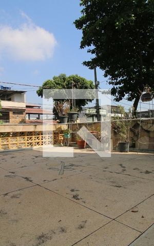 Casa à venda com 339m², 5 quartos e 1 vagaÁrea comum - Deck