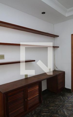 Casa à venda com 339m², 5 quartos e 1 vagaQuarto 1