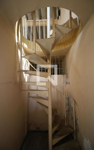 Casa à venda com 339m², 5 quartos e 1 vagaEscada do Terraço