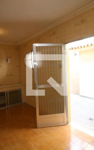 Casa à venda com 339m², 5 quartos e 1 vagaQuitinet Anexo- Sala e Cozinha