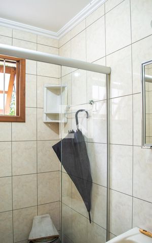 Casa à venda com 267m², 3 quartos e 1 vaga Casa à venda com 267m², 3 quartos e 1 vagaBanheiro