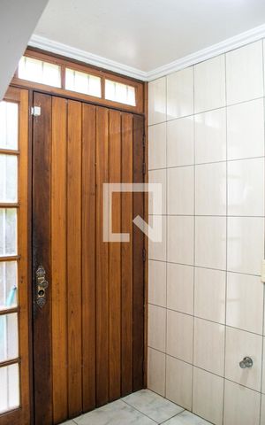 Casa à venda com 267m², 3 quartos e 1 vaga Casa à venda com 267m², 3 quartos e 1 vagaÁrea de serviço