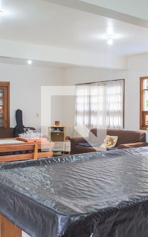Casa à venda com 267m², 3 quartos e 1 vaga Casa à venda com 267m², 3 quartos e 1 vagaÁrea Externa