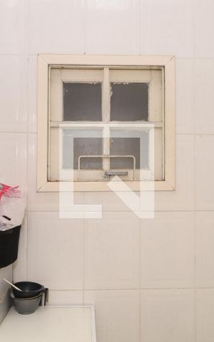 Casa à venda com 100m², 2 quartos e 2 vagasBanheiro 2